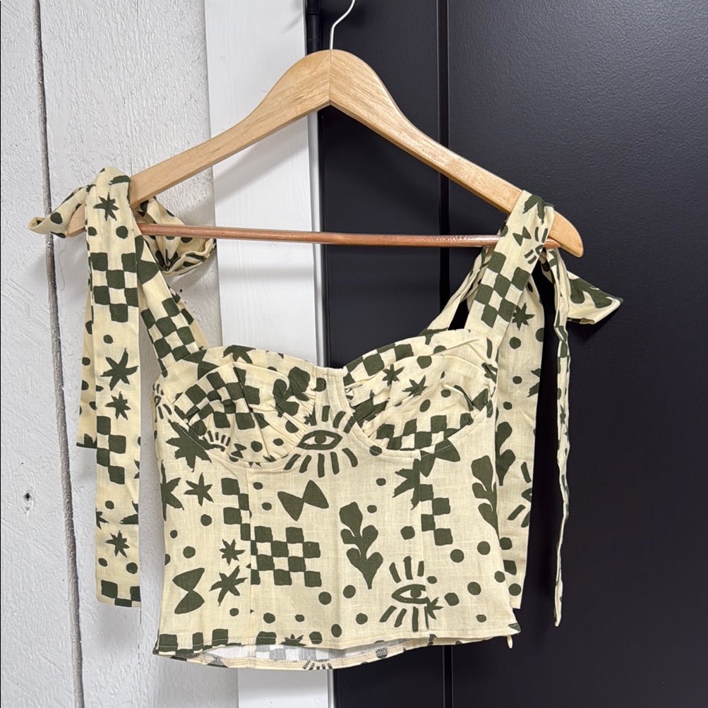 Patterned Green And Cream Women's Top